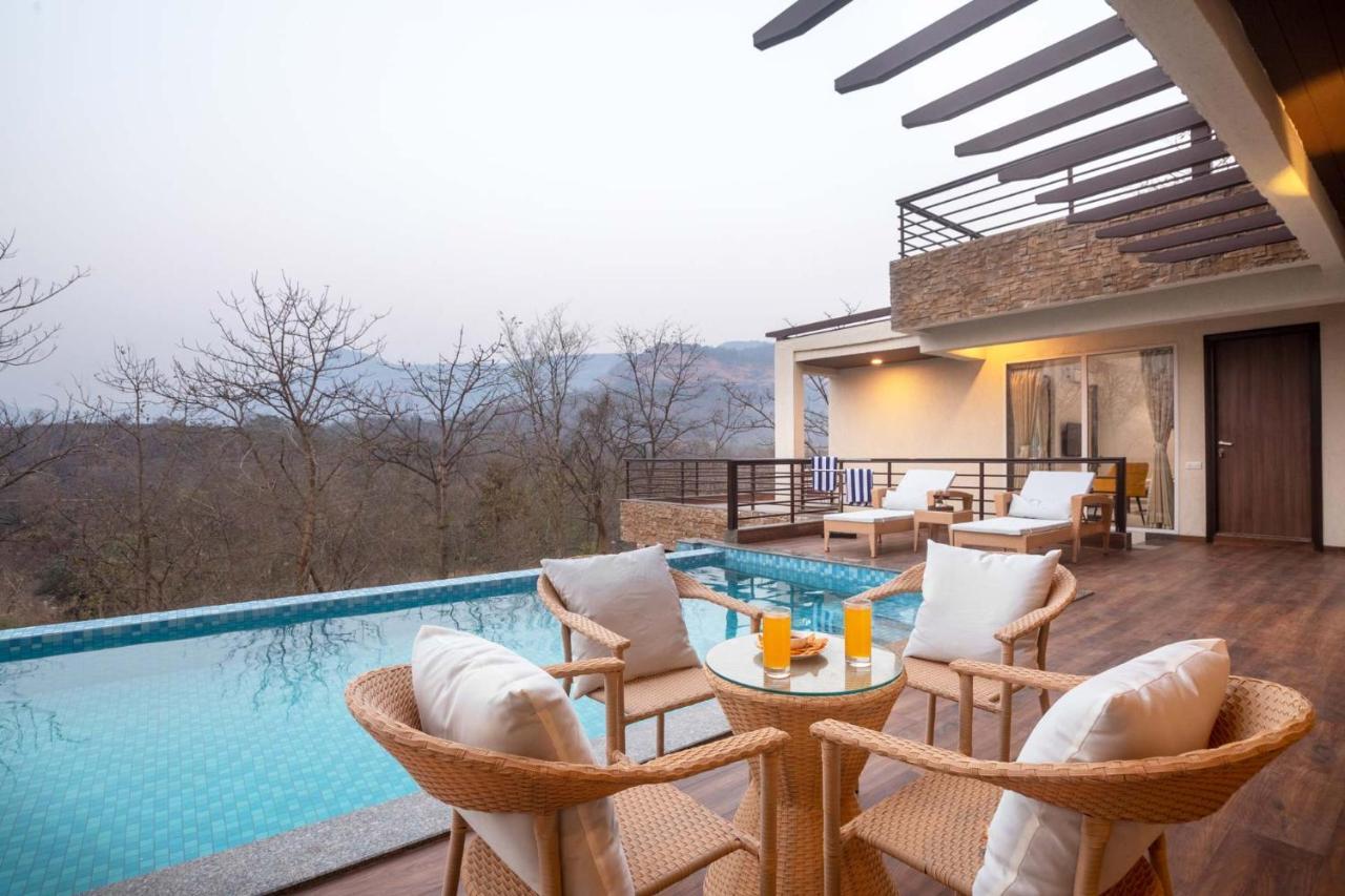 Eden Glade - Khopoli - Mountain-View Villa With Private Pool, Spacious Decks & Indoor Activities Kültér fotó