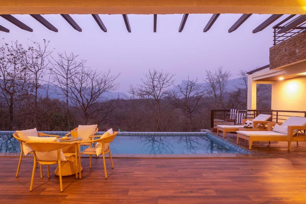 Eden Glade - Khopoli - Mountain-View Villa With Private Pool, Spacious Decks & Indoor Activities Kültér fotó